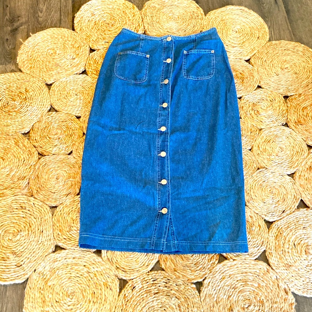 A Karen Kane vintage Jean skirt